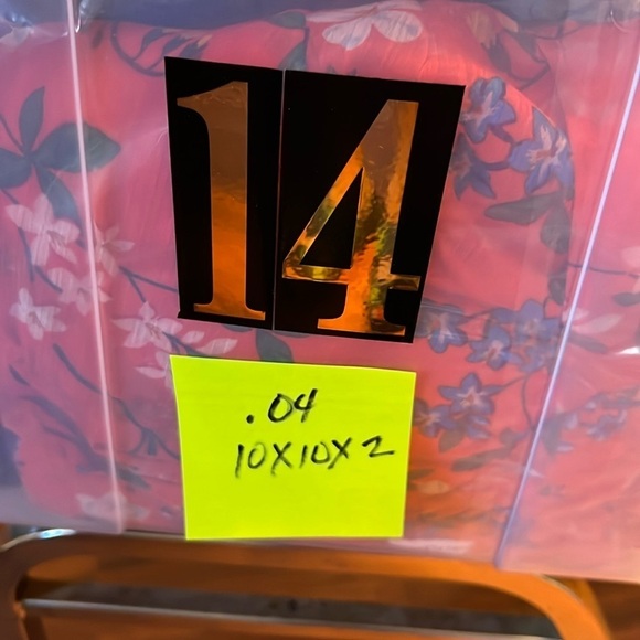 Elegant Cream and Gray Women's Top - Picture 16 of 16